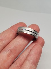 Vintage Uncas Silver Tone Matte Faceted 6mm Band Ring Sz 11.75