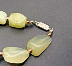 VTG Natural Prehnite Polished Mineral Necklace Hand-Cut Gemstone 155.5g Green