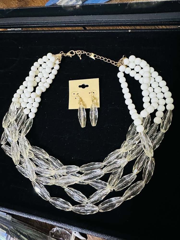 Vintage White Clear Plastic Lucite Costume Jewelry Set Necklace & Earrings