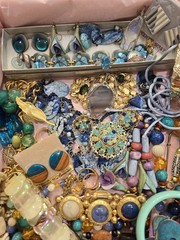 Beautiful Lot Of Estate Jewelry, Turquise, Teal & Green Many Signed