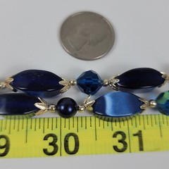 Vintage Royal Blue Lucited Beaded Necklace 26 In Silver-Tone Endless No Clasp