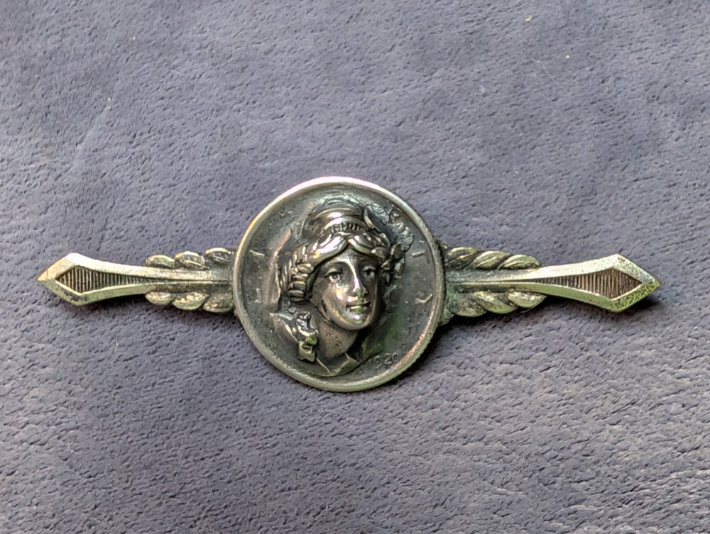 Antique 1920 3D Lady Liberty Repousse US Barber Dime Coin Silver Brooch Pin