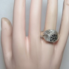 1980s WHEELER MANUFACTURING CO Sterling Silver Eagle Head Black Enamel Ring