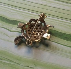 Adorable Green Eyed Turtle, Brown Rhinestone Back Goldtone Brooch