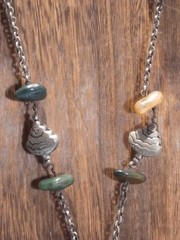 VTG Boho Chic Necklace Natural Polished Stones – Silvertone