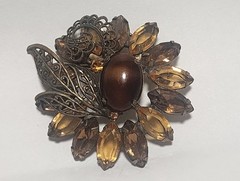 Vintage Brown Marbled Art Glass Rhinestone Filigree GoldTone Brooch STUNNING