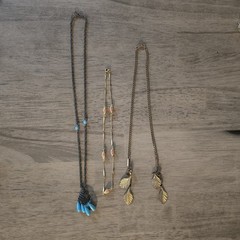VINTAGE ASSORTED JEWELRY LOT / 19 Pieces