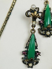 Vintage Unsigned Faux Jade Gems Drop Necklace Earring Set Victorian Style READ