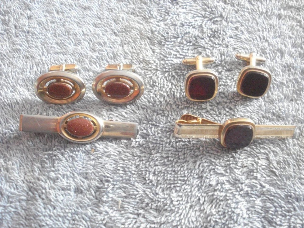LOT OF 2 PAIR OF GOLD-TONED & GEMSTONE SIGNED CUFFLINKS &TIE BAR(AVON & HAYWARD)