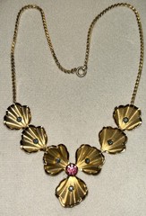 Bugbee & Niles 1950s Vintage Floral Necklace Gold Pink Blue Rhinestones 16” 17g