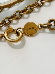 Vintage Signed ACCESSOCRAFT NYC Magnifying Glass Pendant Necklace 33″ Long
