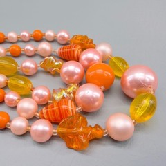 Vintage Beaded Necklace Pink Orange Glass Plastic Bubblegum 13-15″