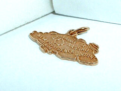VINTAGE 10k GOLD ISLAND OF BAHAMAS NEW PROVIDENCE PENDANT CHARM