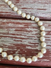 vintage imitation white pearl necklace knotted