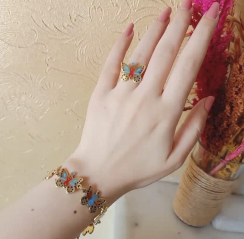 Free size copper bracelet and ring in the shape of a handmade butterfly Beautifu