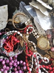 3LB 9OZ Lot of Unsearched Jewelry Repair Craft Wear Lot