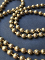 Vtg BRASS BEAD METAL 10mm Ball Necklace Chunky 29″ GoldTone Boho Decor Statement