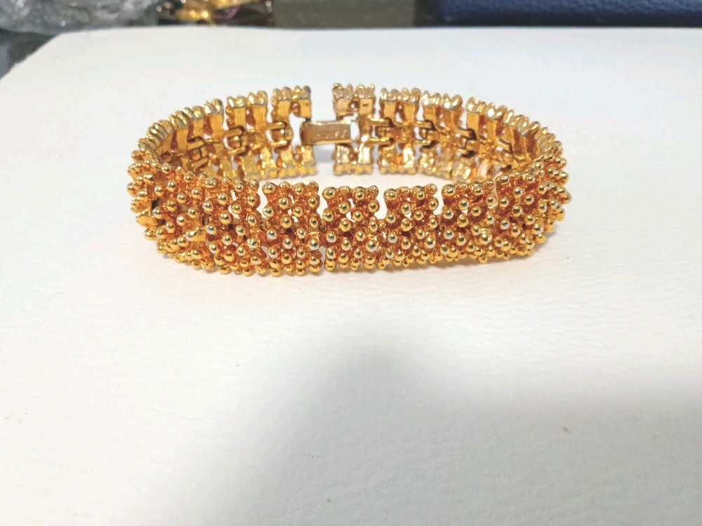 Vintage Sarah Coventry Golden Mesh Linked Braclet Textured with Tiny Balls sz 7