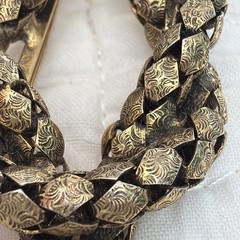 Vintage Antique Novelty Brooch – Filigree Rope Pile Knot – Gold Tone Metal