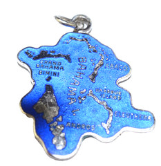 VINTAGE LEAVENS STERLING SILVER BLUE ENAMEL MAP OF BAHAMAS ISLANDS CHARM
