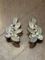Vintage Juliana? Frosted Clear & AB Rhinestone Cluster Stud Earrings Gold Tone!