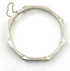 Vintage Sterling Silver Engraved Octagonal Hinged Bangle Bracelet