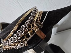 Nice Mixed Metal Material Gold/Silver Tone lot of jewelry Signed/Unsigned