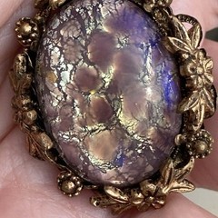 BLUE PURPLE IRRDESCENT SAPHIRET COLOR CABOCHON FOILED ART GLASS METAL PINCHBECK