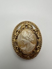 Vintage Ornate Style Gold FLORENZA CAMEO Brooch 4.5cm BB7