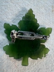 Vintage Carved Green Nephrite Jade Stone Canadian Maple Leaf Brooch Pin