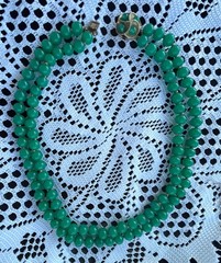 VintageFaux Jade Double Strand Beaded Choker Necklace Gold Tone Medallion Clasp