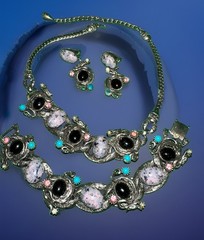 Rare 1950s Selro Selini Dragon Egg Parure Necklace,Earrings,Bracelet Rhinestone