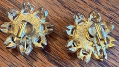 Gerry’s Vintage Mid-Centry Milk Glass Brooch & Clip Earrings