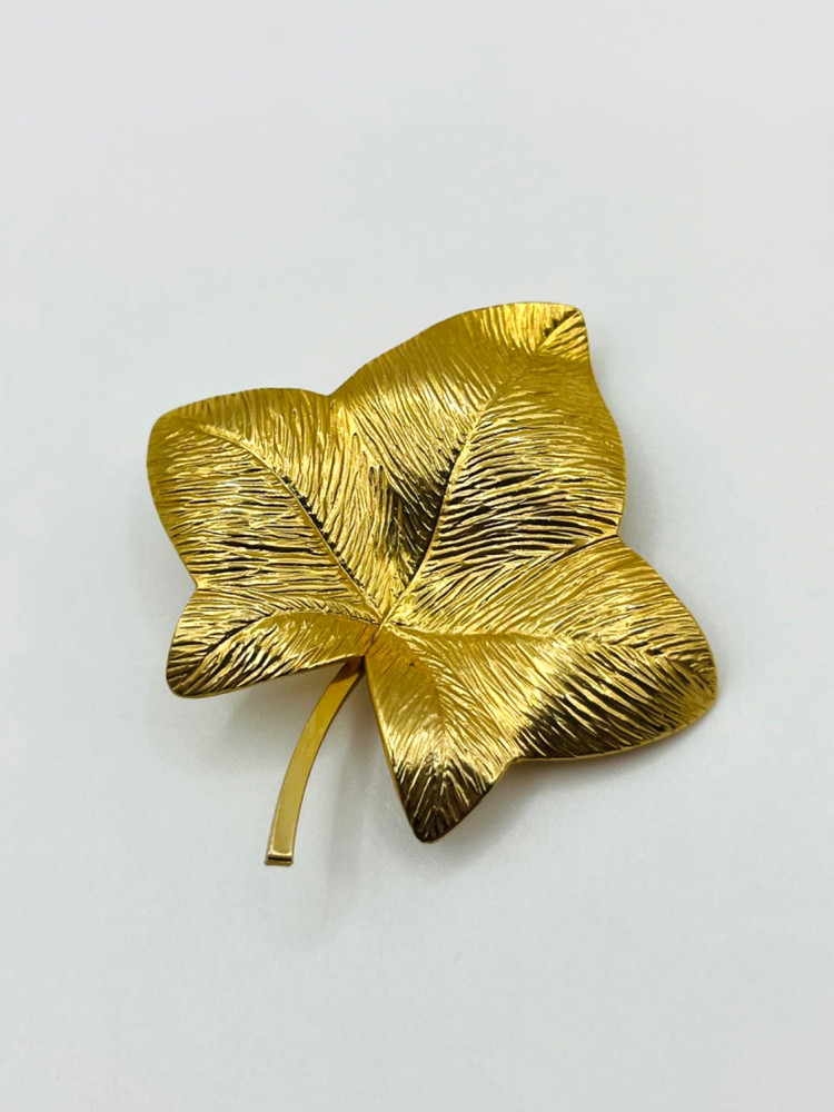 Vintage Gold Tone Ivy Leaf Brooch ~ Mid-Century