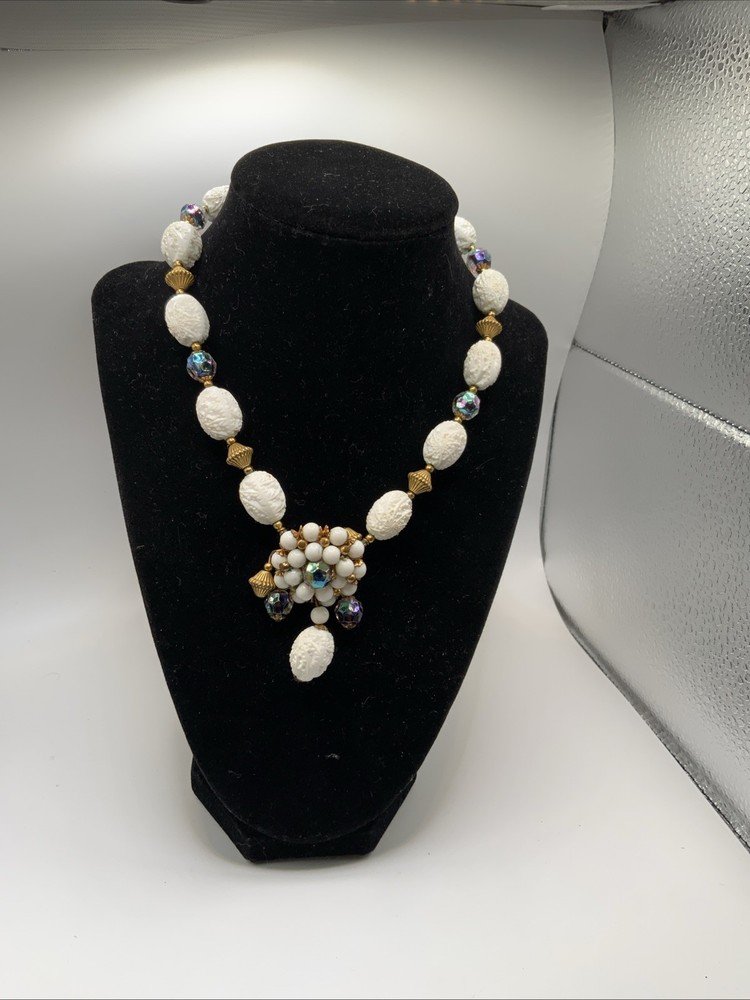 Vintage Necklace White And Gold, Magical, 1950s