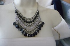 A6#214X NECKLACE SILVER TONE CHANDLIER BLACK & OFF WHITE DANGLESIGN NY