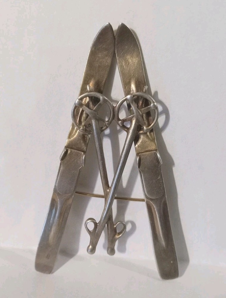 Vintage Sterling Silver Ski Pin 1930s Downhill Skis Poles DES. 122886 22 Gram 3″