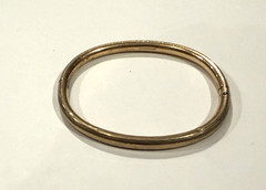 LUSTERN 10K GOLD FILLED VICTORIAN REPOUSSED CHILD’S BRACEELT HINGED NO MONOGRAM