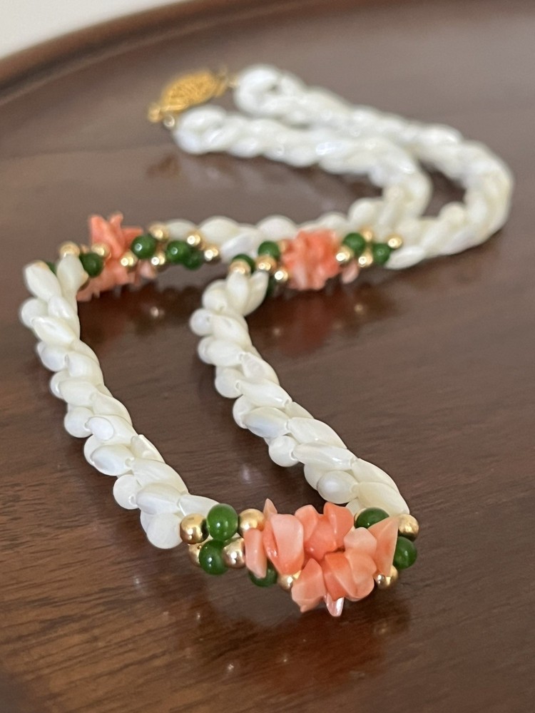 Vintage Beachy Necklace 17″ – Mother of Pearl Pink Coral 3 Strand Twisted
