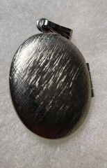 Vintage Cameo Oval Locket Pendant Silver Tone 16″ Chain From Korea Resin Lady