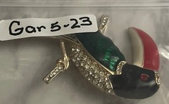 Vintage Toucan Bird Rhinestone Gold Tone Enamel Brooch Pin Gar5-23