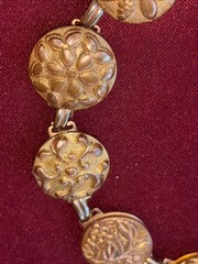 ANTIQUE ART NOUVEAU BUTTON FLORAL EMBOSSED LINK BRACELET