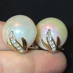 Vintage Carucci Earrings Gold Tone Rhinestone Faux Pearl Pierced 3/4” Beautiful