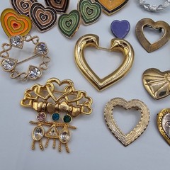 Vtg Heart Themed Brooch Pin Lot Rhinestone Enamel Mixed Styles Eras Materials