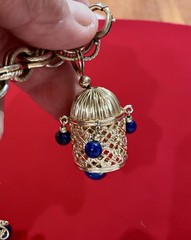 RARE VTG NAPIER GOLD TONE 5 CHARM FAUX LAPIS MINT DBL LINK CHARM BRACELET 7.5”