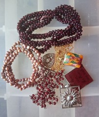 Lot of 4 necklaces garnet pearl cloisonne silver gold tone