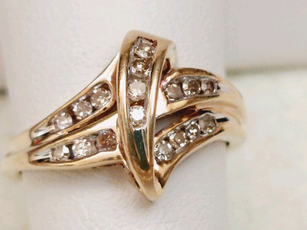 VTG 10K SOLID YELLOW GOLD 0.42 CTW DIAMOND RING SZ 6.75 VIDEO