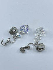 Vintage Aurora Borealis dangle lever back Earrings graduated silver tone 1″