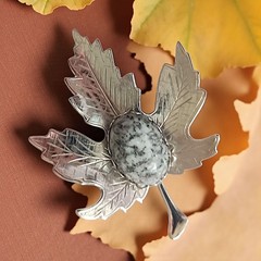 Vtg Jasper Stone Maple Leaf Brooch Pin Cabochon Silver Tone Autumn Harvest Fall