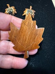 Vintage Handcarved Wooden Maple Leaf Brooch & Clip Earrings Set